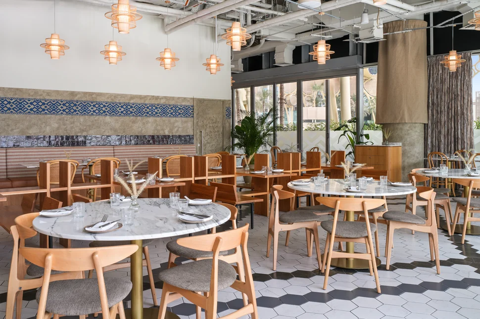 Fine Dining Salons